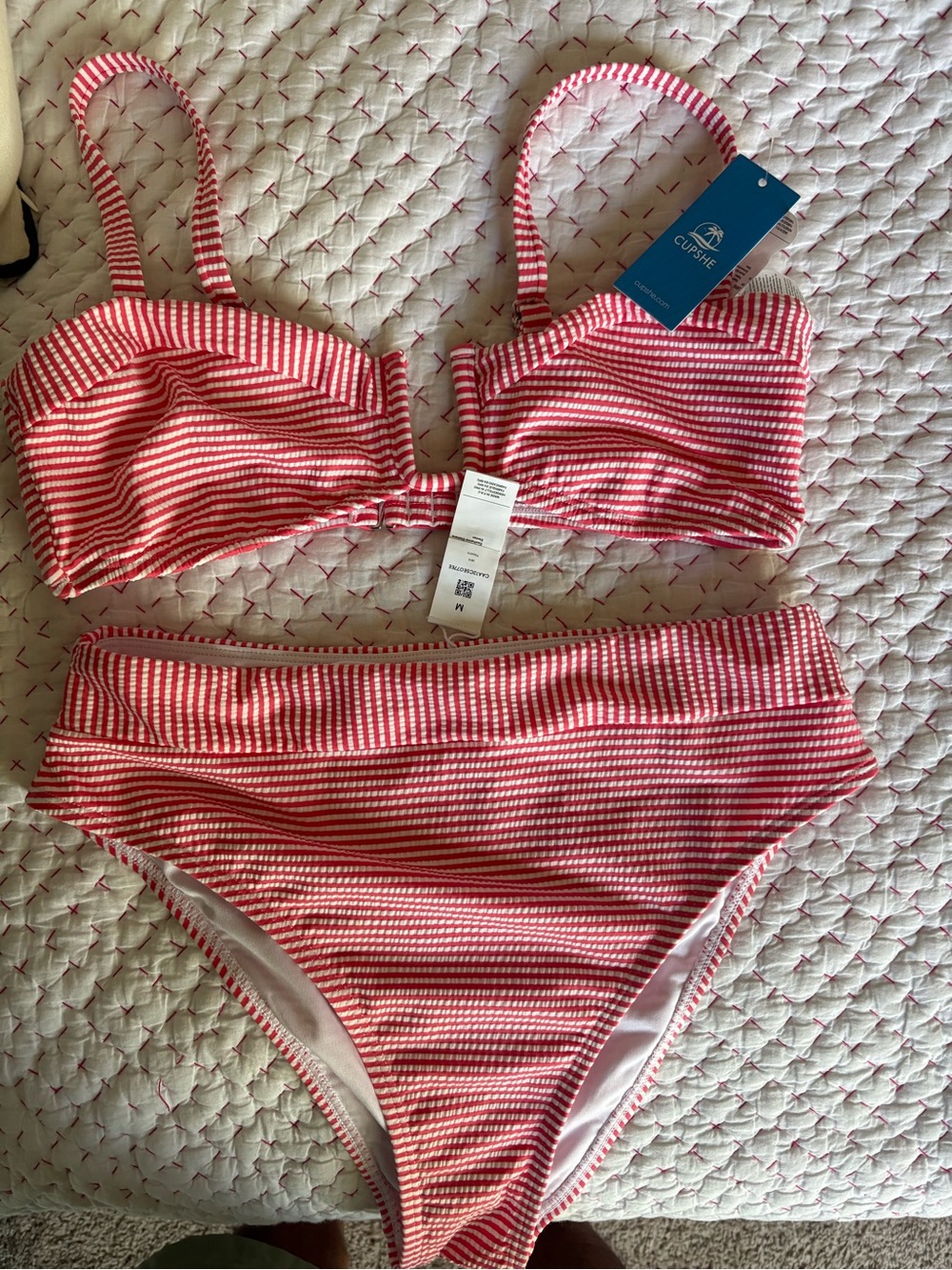🔴💕🔴 NWT Cupshe Seersucker two piece stripe bikini 👙 size medium